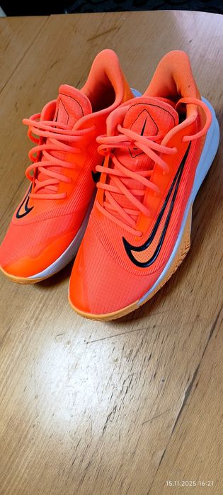 Мъжки маратонки найк номер 42