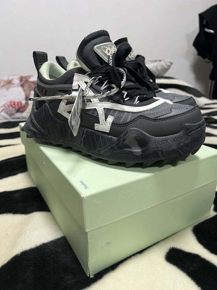 Off White Odsy1000