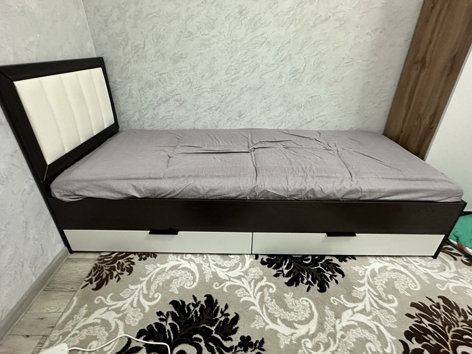 Продам 2 кровати по 30 тыс