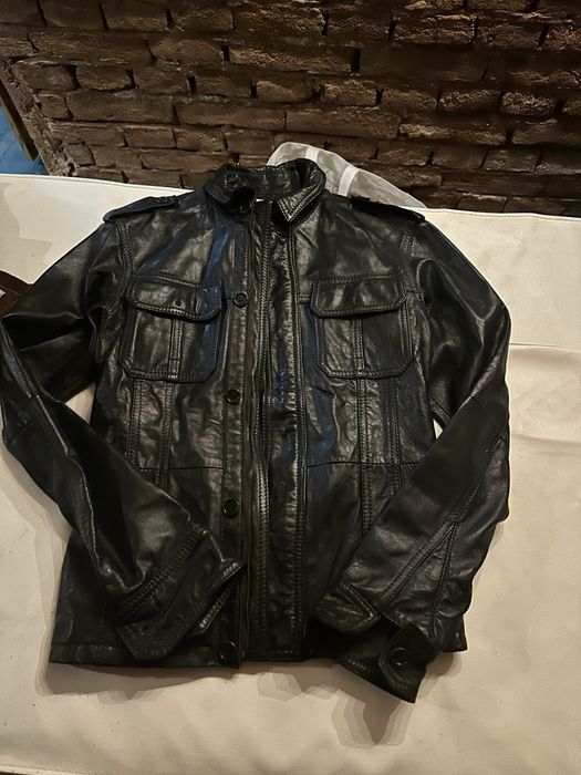 Geaca bomber de piele