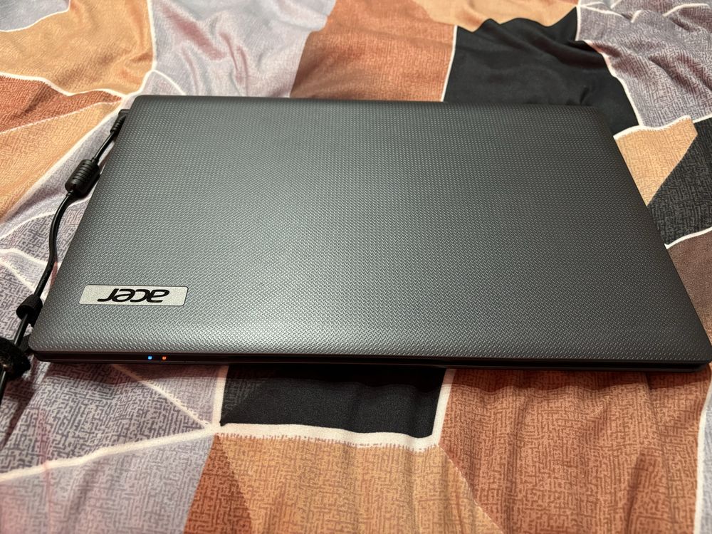 Лаптоп Acer Aspire 5733 15.6”