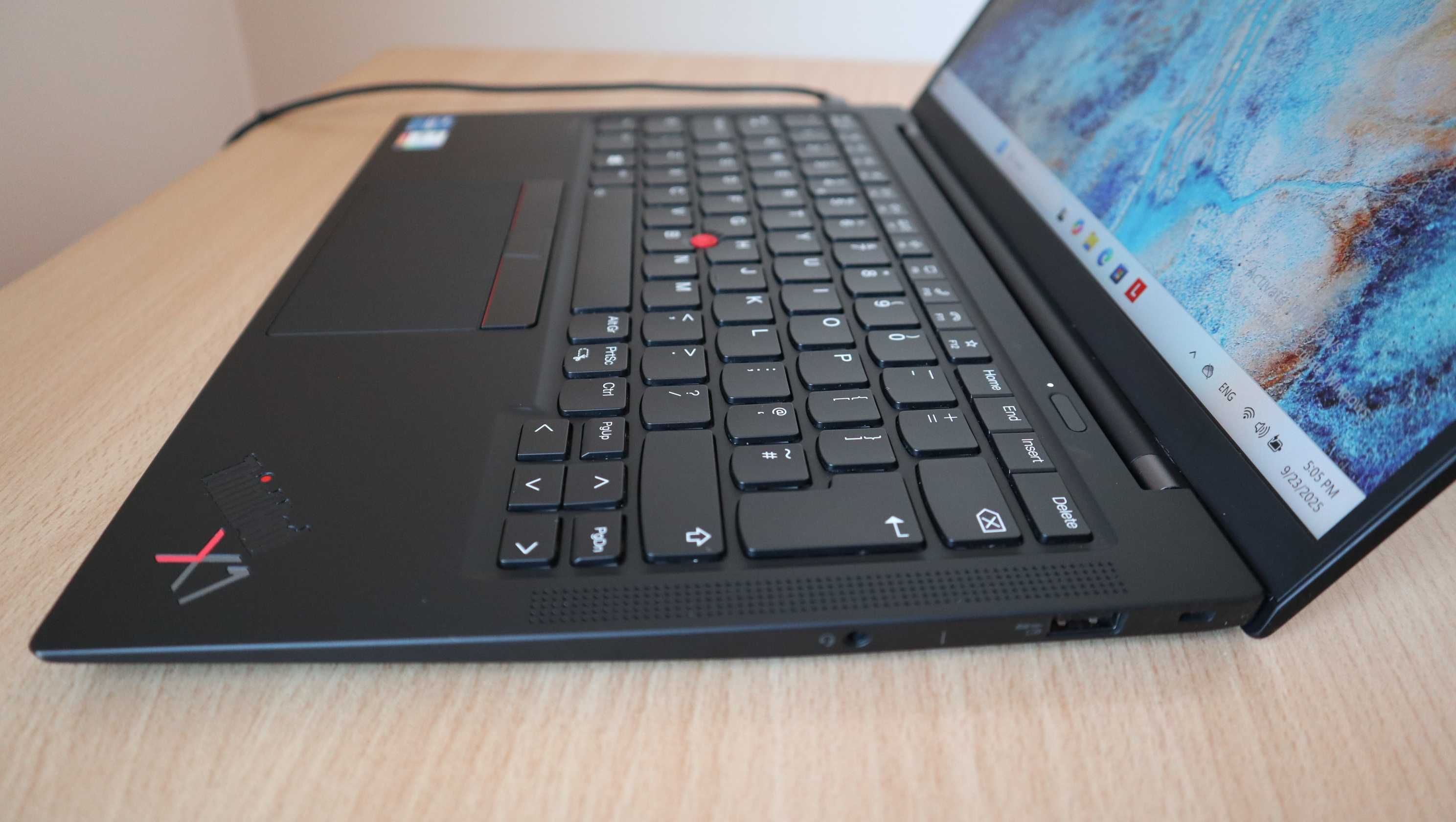 Lenovo X1 Carbon 9 Gen FHD IPS/ i5 1145G7 / 512GB NVMe /32GB