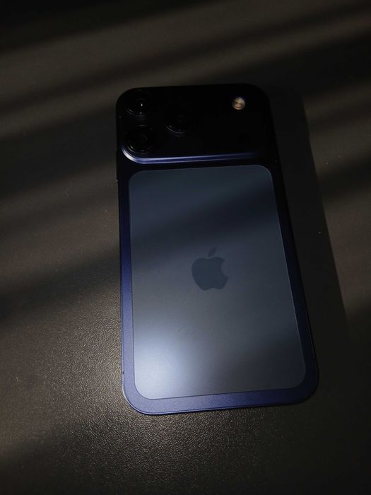 iPhone 17 Pro Max (XR)