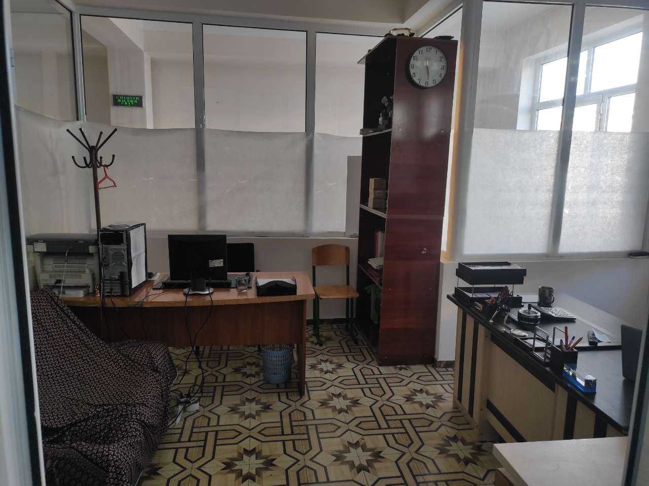 Rent office in center oposite tashkent city metro  Xalqlar Do'stligi