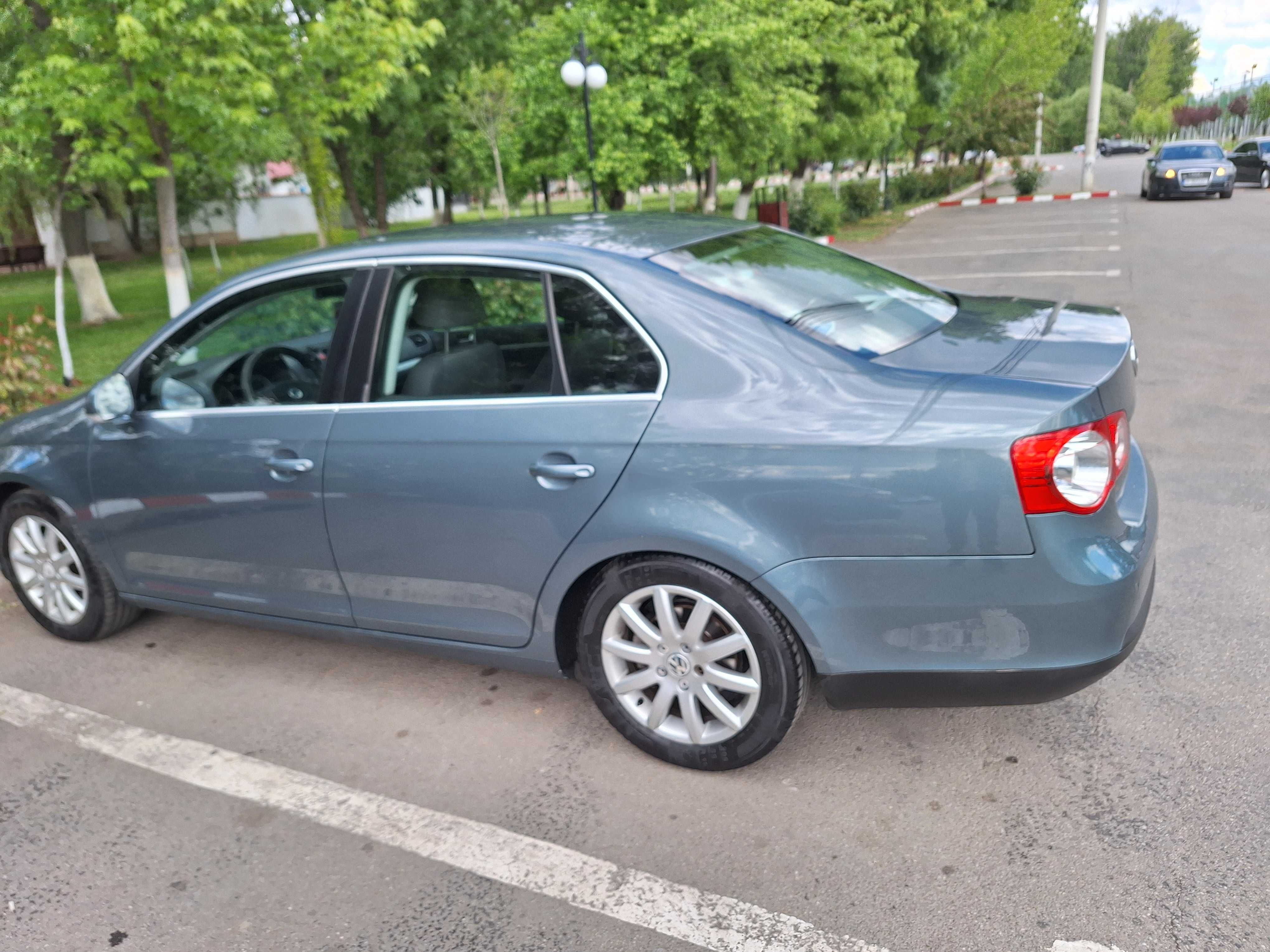 Vand Volkswagen Jetta stare impecabila, an fabricație 2009