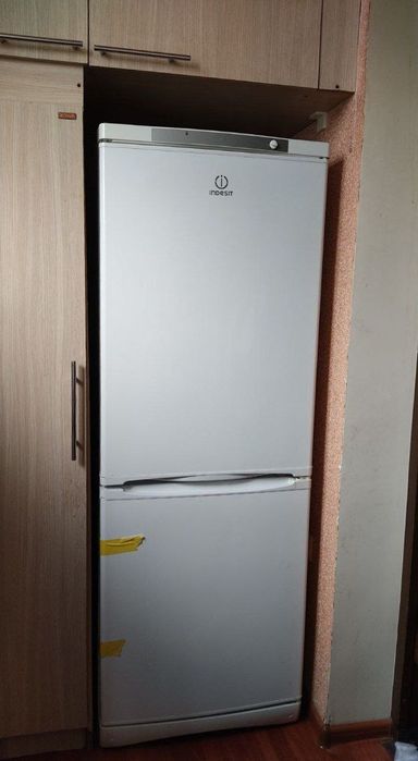Продаётся Холодильник