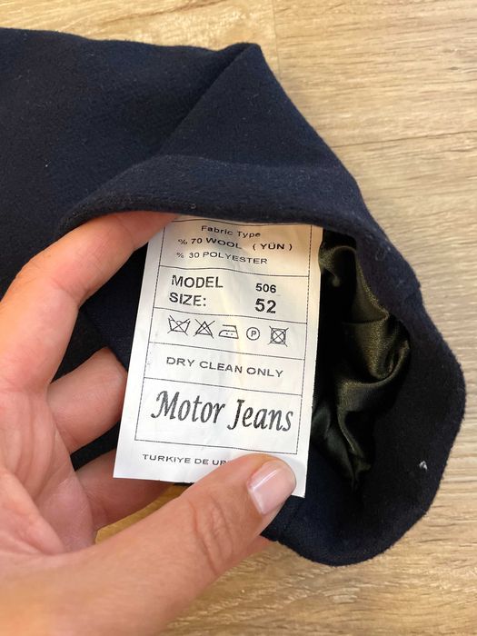 Palton bărbați mărimea 52, 70% lână, etichetă originală inclusă