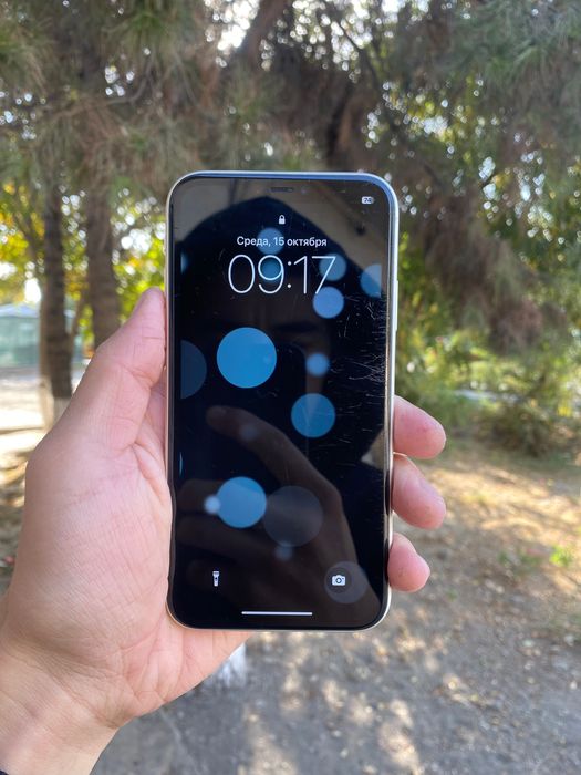 . Iphone. 11.    .