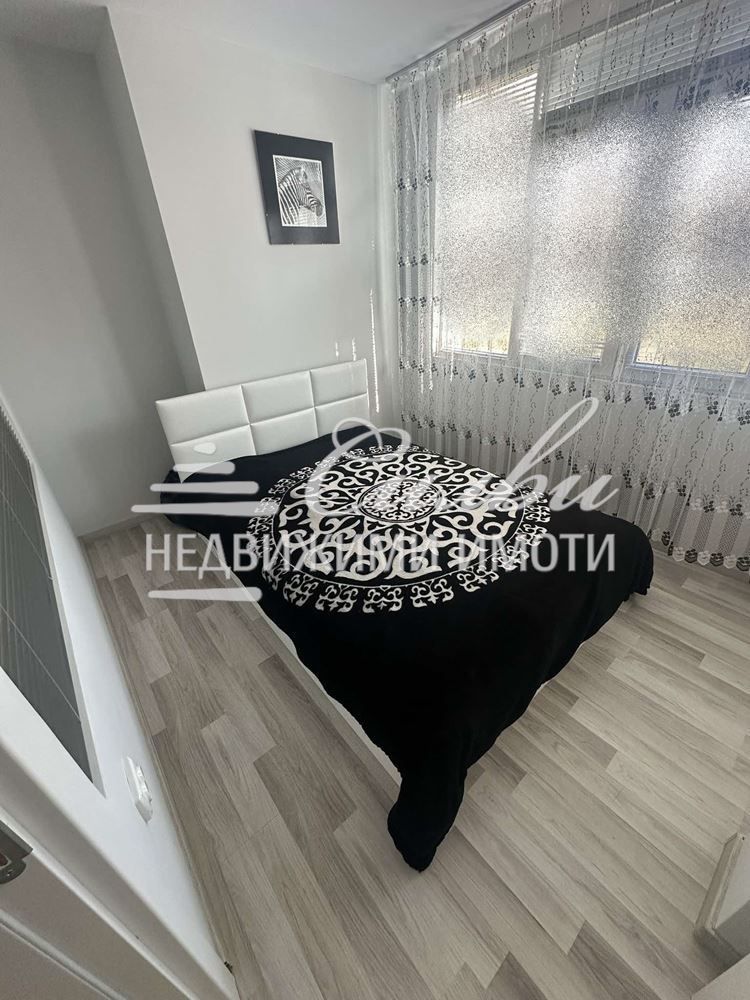 Продава се Едностаен апартамент в Търговище, Център - 44 кв.м за 1797 €/кв.м - Снимка #3