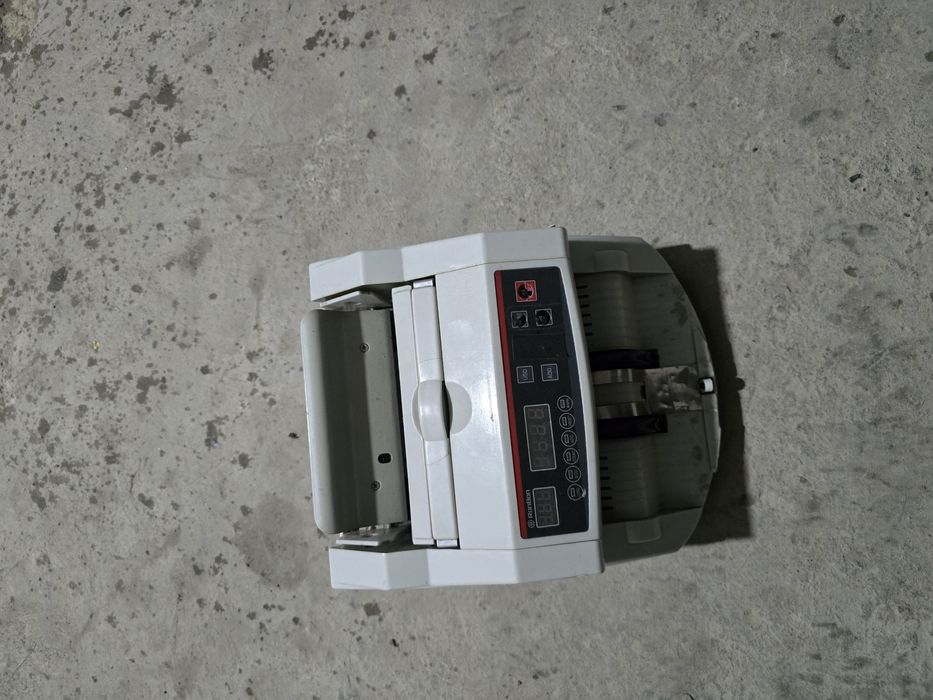 Pul sanaydigan apparat sotiladi