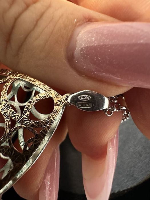 Lantisor cu medalion din argint,placat cu aur rose pe o parte