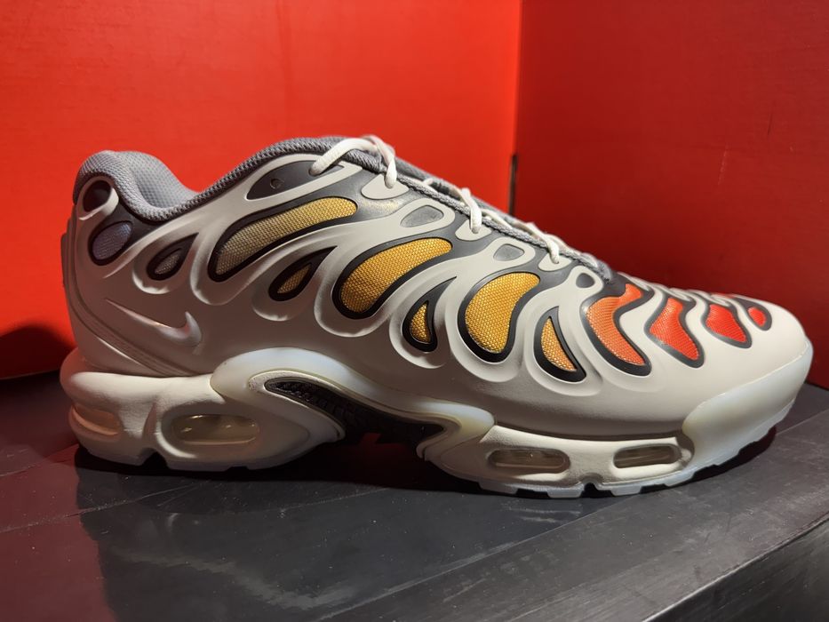 Оригинални! Nike Air Max Plus Drift - 49.5 ShoeMag