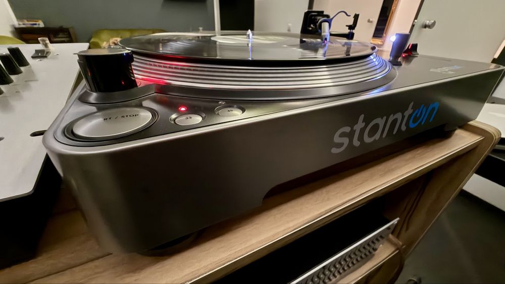 Turntable Stanton T62 si T60 + mixer Behringer DX626 setup DJ ca nou