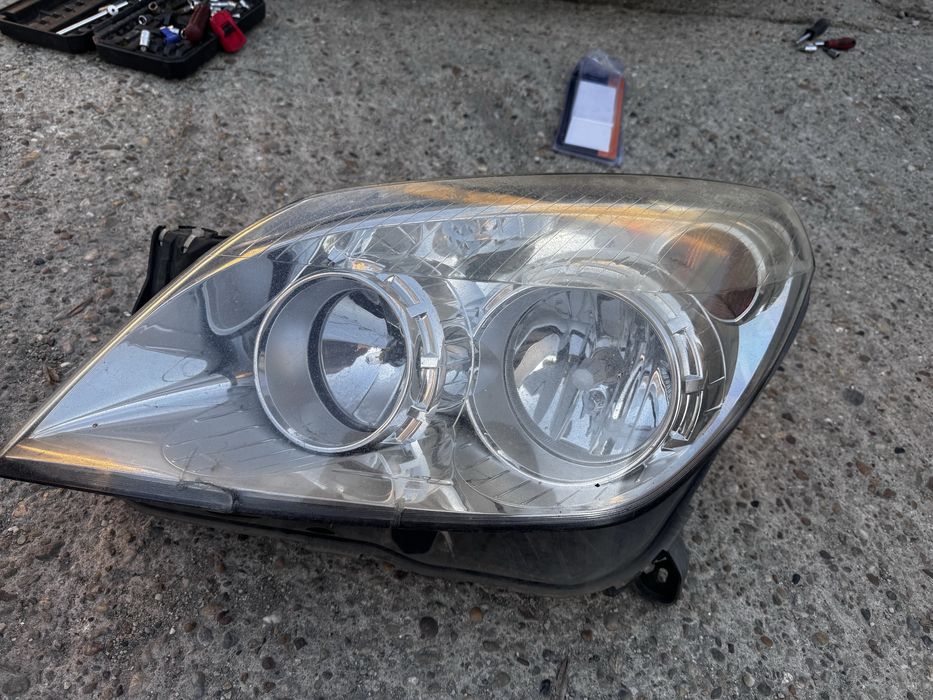 Vand faruri Opel astra H