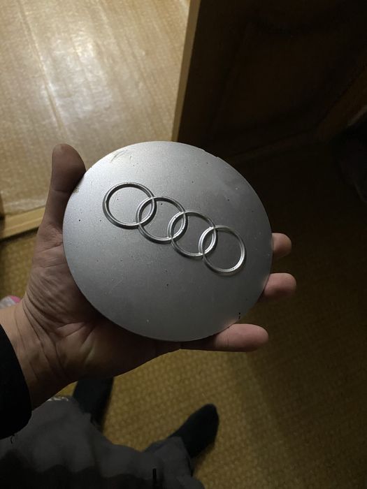 Колпак на ромашку R15 Audi