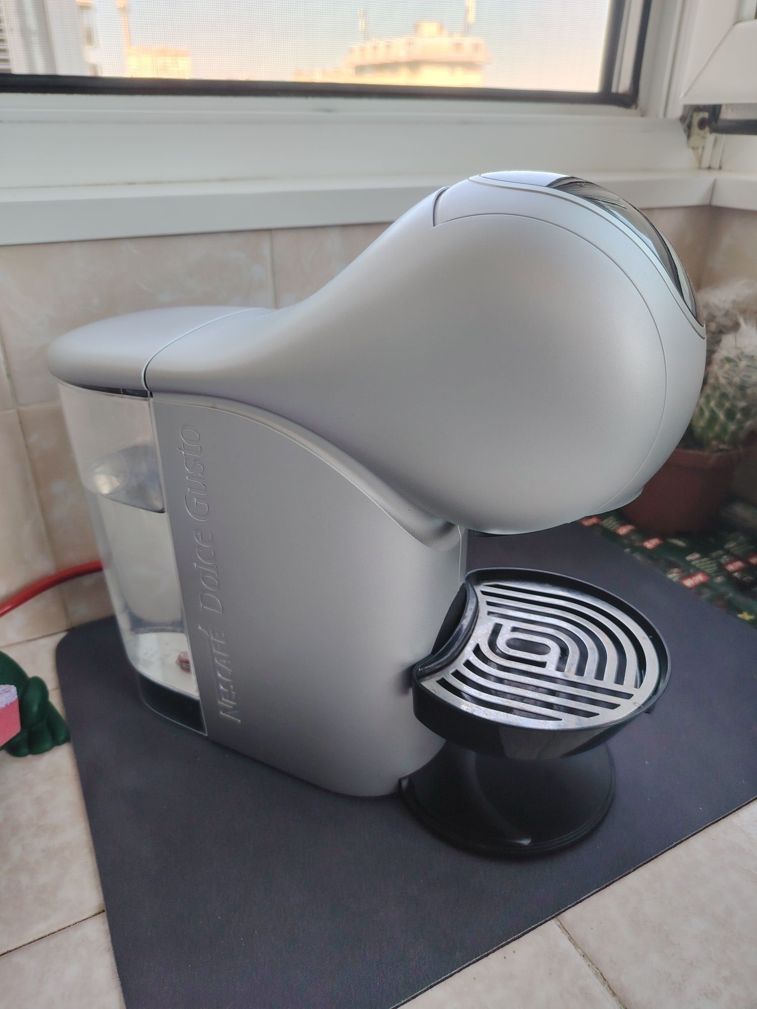 Кафемашина Dolce Gusto GENIO S TOUCH