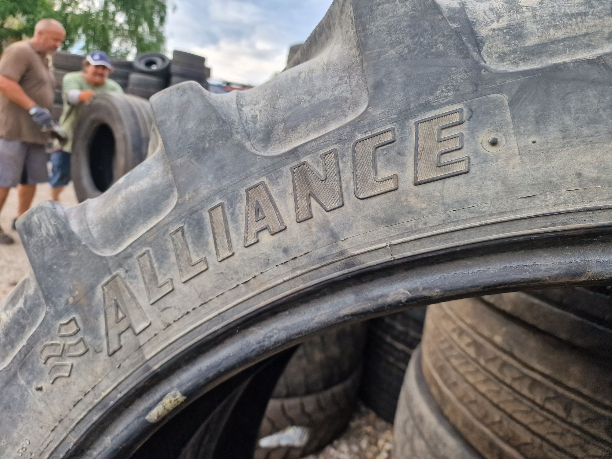ANVELOPE agricole 11.2R42 (270/95R42) marca Alliance