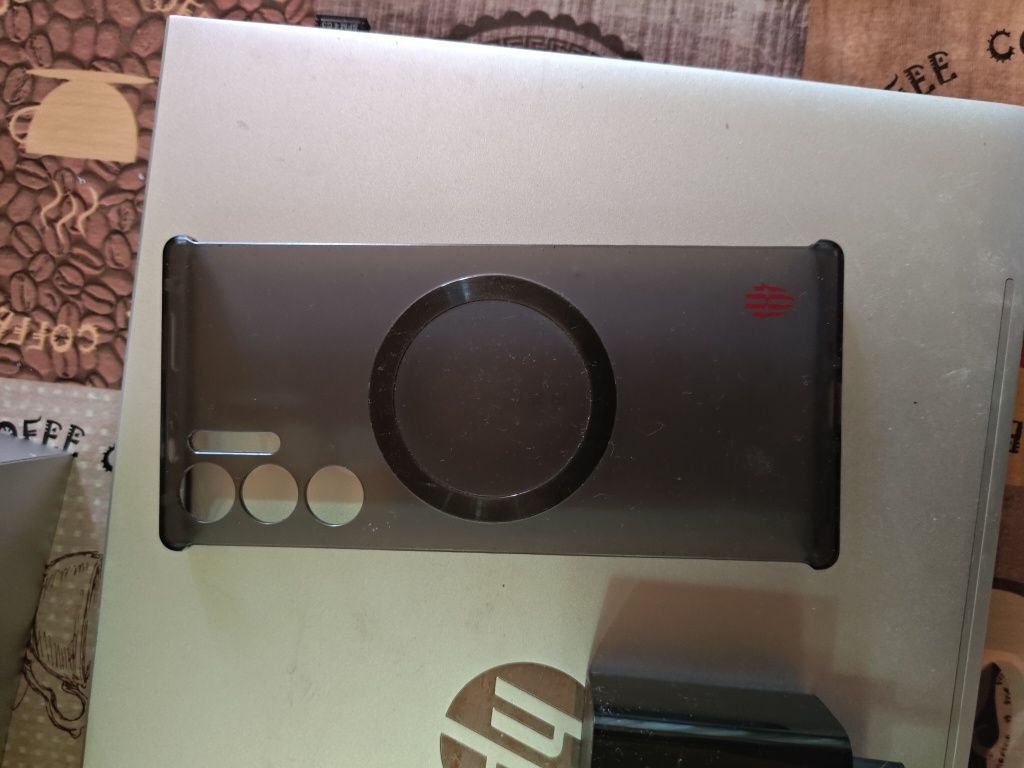 Продавам телефон Redmagic 9s pro