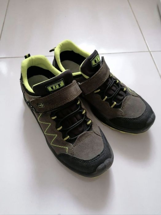 Pantofi Twisty marimea 34