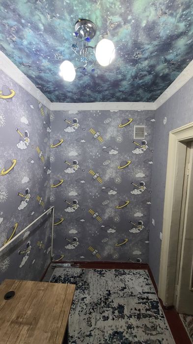 1,2 xonali podyezdli galareyka uy sotiladi