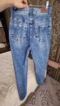 Продам джинсы новые!