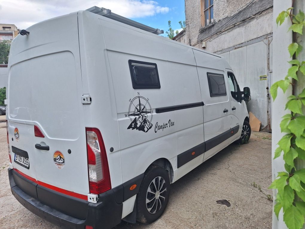 Vând autorulotă Renault Master