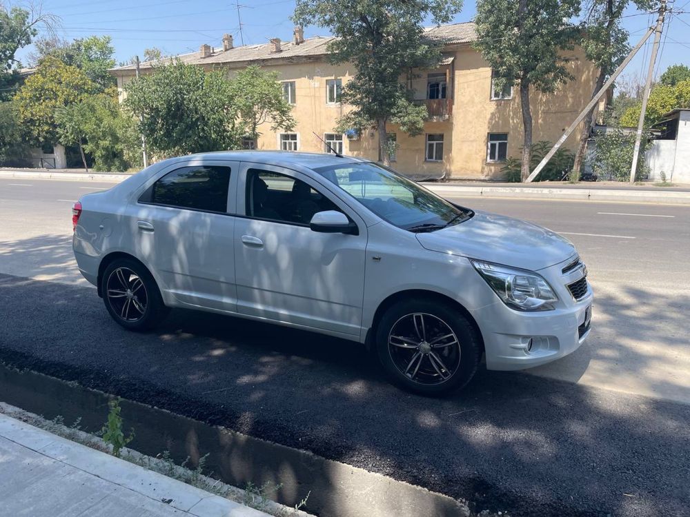 Chevrolet Cobalt 2023, 4 позиция