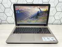 Брендовый ноутбук Asus в отличном состоянии.