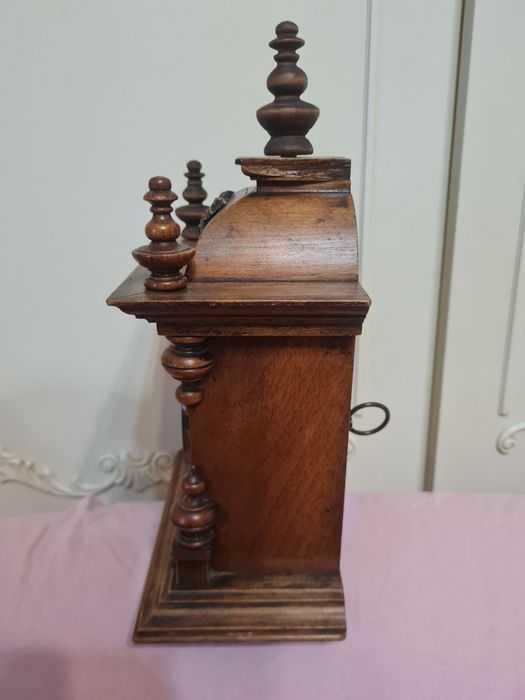 Ceas de masa cu tambur muzical