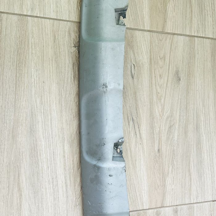 Masca intre faruri dacia sandero 2 facelift