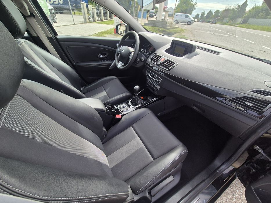 RENAULT MEGANE III 1.5 dCi BOSE EDITION  / 2011 / Euro 5 / Navogatie /