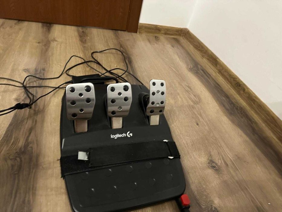 Scaun gaming - Cockpit Playseat  + Volan Logitech G29