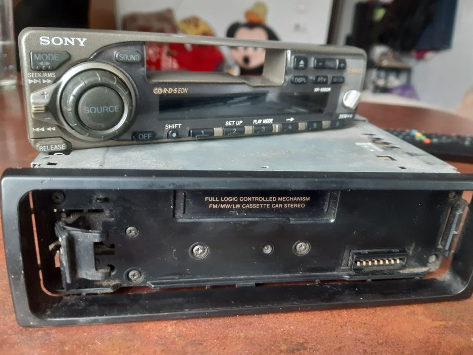Auto Casetofon Sony cu casetă...