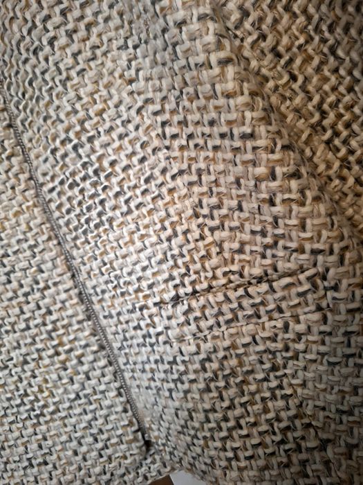 Продавам дамско сако/яке