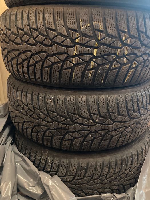 NOKIAN 215/55R16 93H WR D4 Зимни Гуми