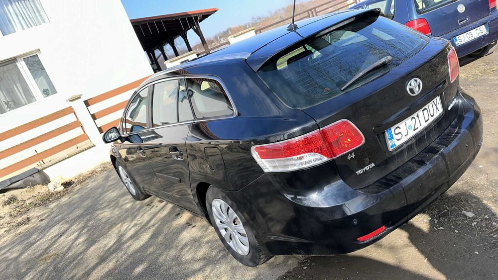 toyota avensis T27 diesel la pret bun