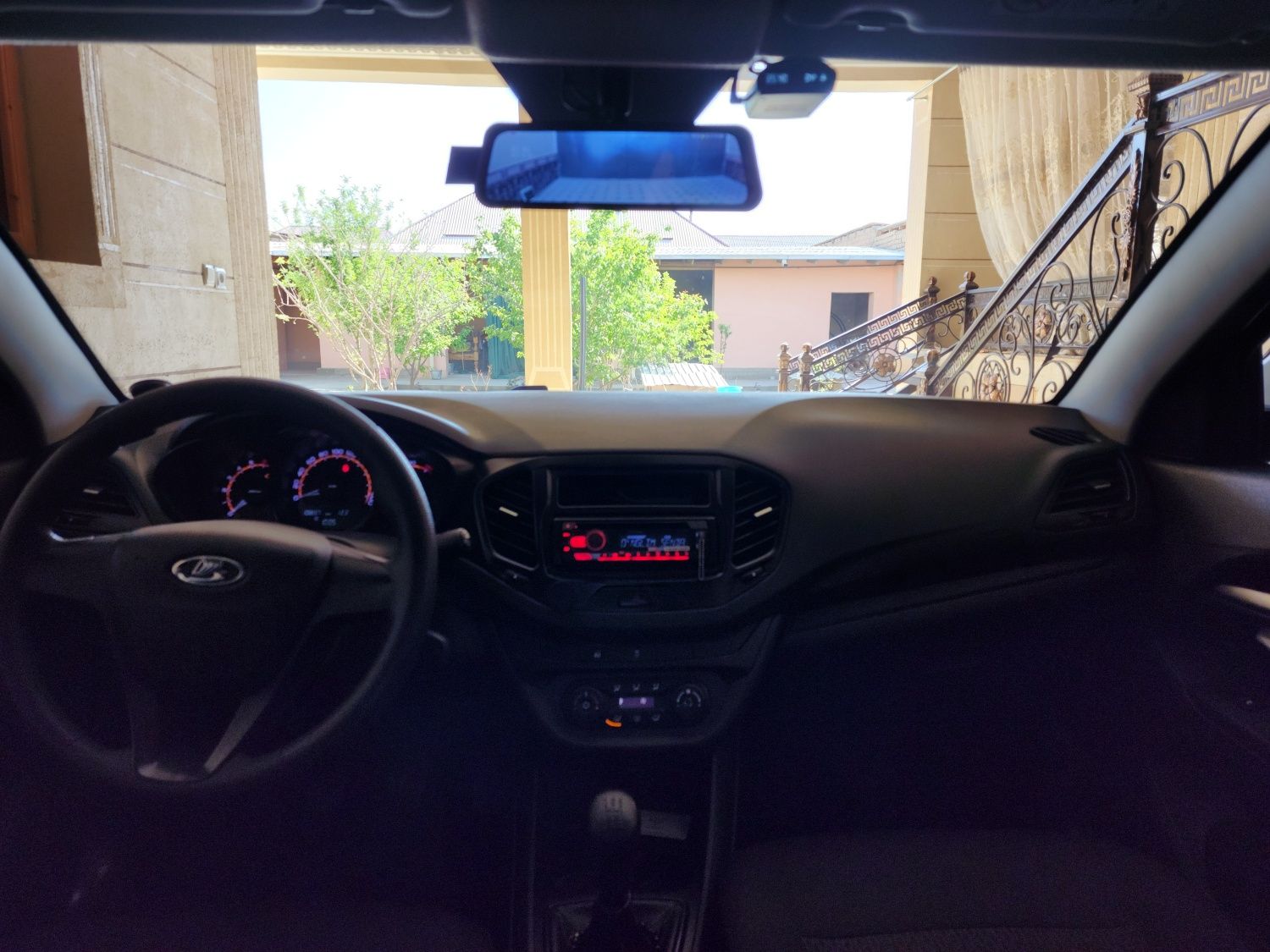 Lada Vesta 1.6 srochno