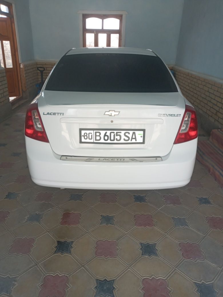 Lacetti 1.8 motor