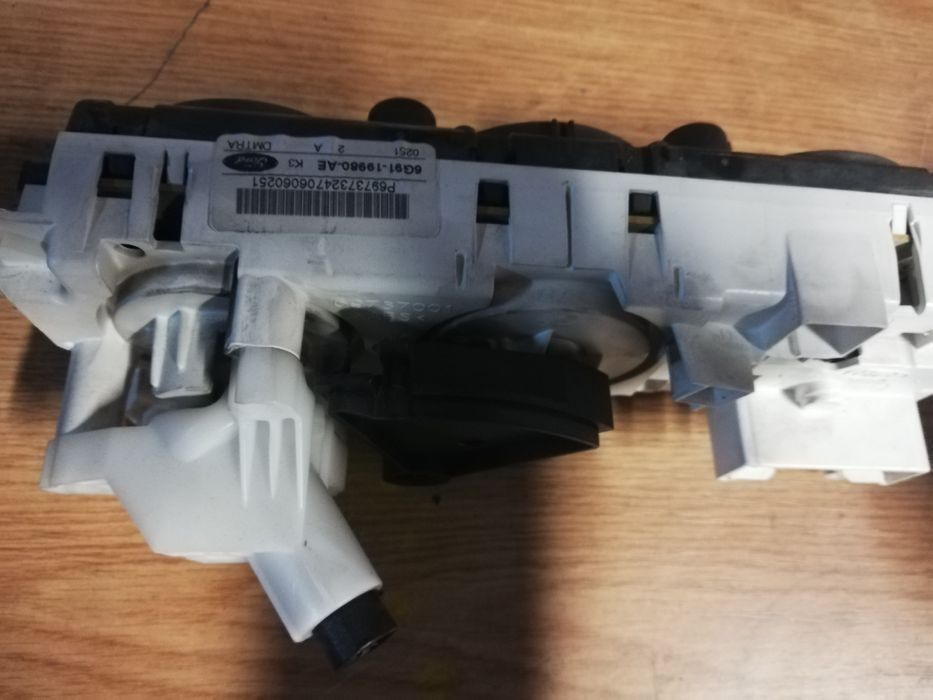 Panou comanda clima Ford Mondeo MK4