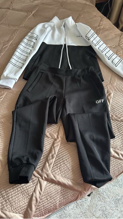Спортивный костюм