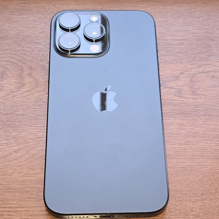 iPhone 16 Pro Max Black 256Gb full
1 sim + Esim Ötgan 
- Память : 256G