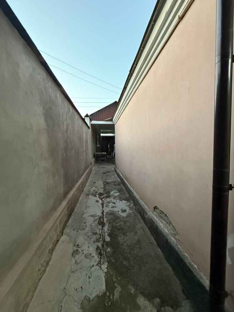 Химпосолок Прдаётся участок 3 сотки 3 комнаты вдоль дороги