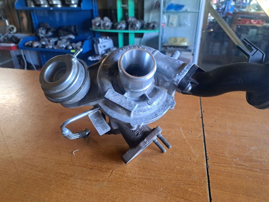 Turbo Alfa Romeo Giulietta Fiat 500L Doblo Punto Linea 1.6D (07-14)