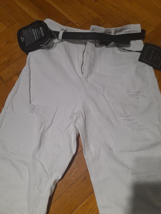 Блуза и дънки на   Negative