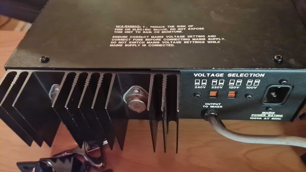 Sursa Mixer Consola Soundcraft CPS 150
