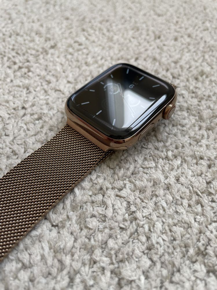 Apple Watch 5 Stainless Steel Gold LTE+GPS