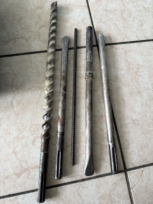 Ciocan Rotopercutor profesional Makita