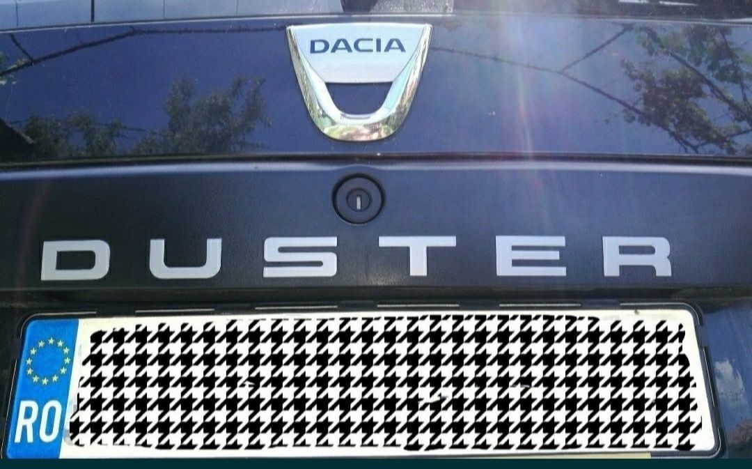 Autocolant Dacia Duster litere hayon Ph1