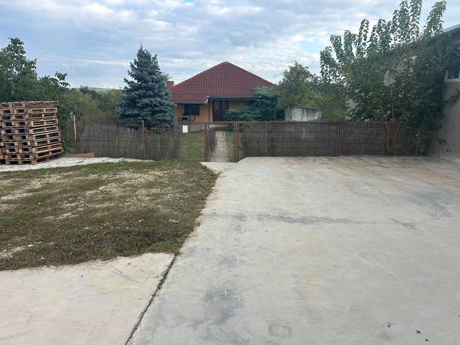 De închiriat Casă + Hală, în Paleu zonă industrială, aproape de Oradea