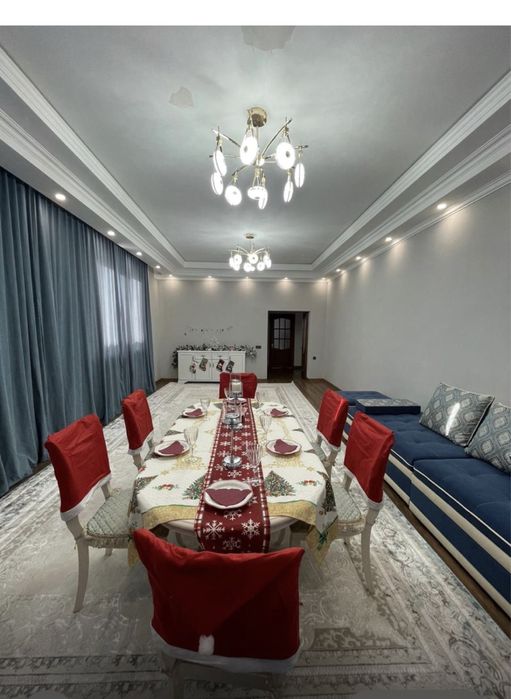 В связи с переездом продам мебель: 2 спальных гарнитура, угловой диван